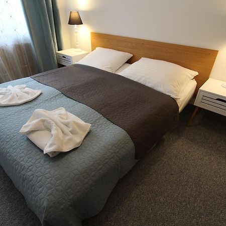 Sloneczny Apartament Przy Promenadzie 斯维诺乌伊希切 外观 照片